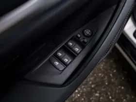 BMW i4 (2024) thumbnail 24