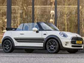 MINI Cooper (2019) thumbnail 2