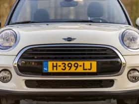 MINI Cooper (2019) thumbnail 4
