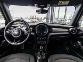 MINI Cooper (2019) thumbnail 33