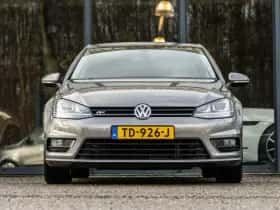 Volkswagen Golf (2016) thumbnail 3