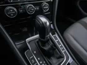 Volkswagen Golf (2016) thumbnail 25