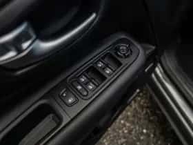 Jeep Renegade (2020) thumbnail 23