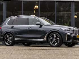 BMW X7 (2020)