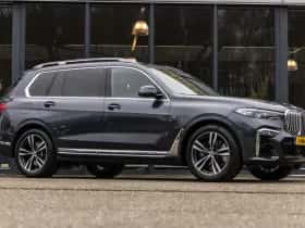 BMW X7 (2020) thumbnail 2