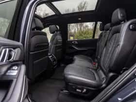 BMW X7 (2020) thumbnail 26