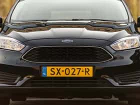 Ford Focus (2018) thumbnail 3