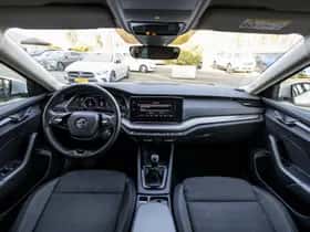 Škoda Octavia (2021) thumbnail 16
