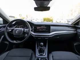 Škoda Octavia (2021) thumbnail 17