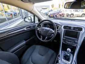 Ford Mondeo (2017) thumbnail 18