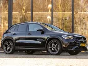 Mercedes-Benz GLA (2021) thumbnail 2