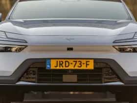 Polestar 4 (2025) thumbnail 4