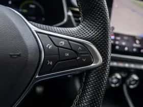 Renault Arkana (2023) thumbnail 32