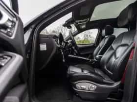 Porsche Macan (2016) thumbnail 22