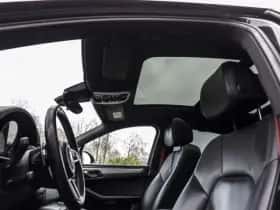 Porsche Macan (2016) thumbnail 23