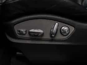Porsche Macan (2016) thumbnail 24