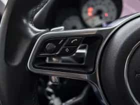 Porsche Macan (2016) thumbnail 34