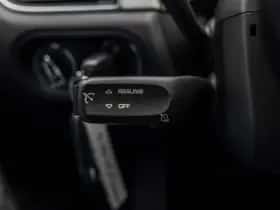 Porsche Macan (2016) thumbnail 35