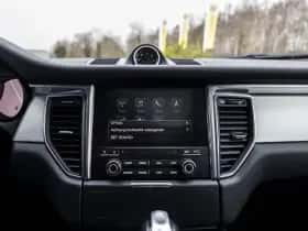 Porsche Macan (2016) thumbnail 46