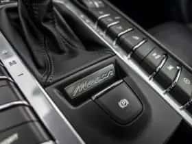 Porsche Macan (2016) thumbnail 47