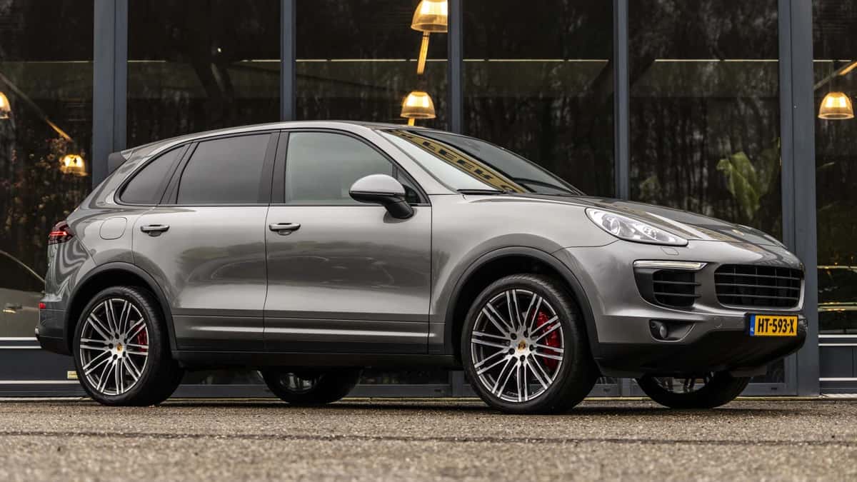 Porsche Cayenne (2015) — foto 1