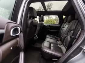 Porsche Cayenne (2015) thumbnail 21
