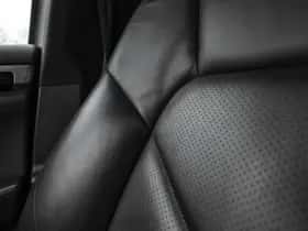Porsche Cayenne (2015) thumbnail 35