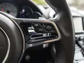 Porsche Cayenne (2015) thumbnail 42