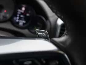 Porsche Cayenne (2015) thumbnail 46