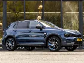 Lynk & Co 01 (2023) thumbnail 2