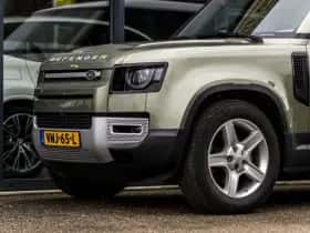 Land Rover Defender (2021) thumbnail 12