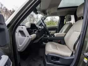 Land Rover Defender (2021) thumbnail 20