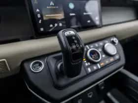 Land Rover Defender (2021) thumbnail 27