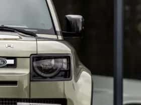 Land Rover Defender (2021) thumbnail 5