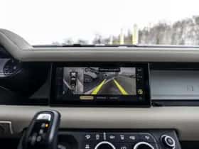 Land Rover Defender (2021) thumbnail 42