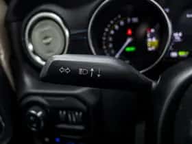 Jeep Wrangler (2022) thumbnail 37