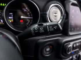 Jeep Wrangler (2022) thumbnail 38