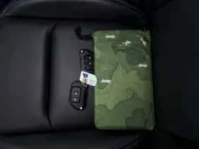 Jeep Wrangler (2022) thumbnail 46