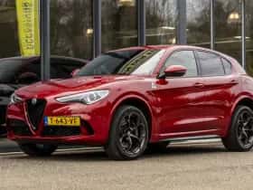 Alfa Romeo Stelvio (2019) thumbnail 12