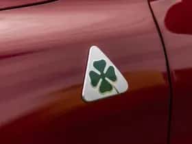 Alfa Romeo Stelvio (2019) thumbnail 15
