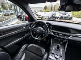 Alfa Romeo Stelvio (2019) thumbnail 26