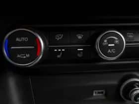 Alfa Romeo Stelvio (2019) thumbnail 41