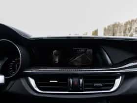 Alfa Romeo Stelvio (2019) thumbnail 44