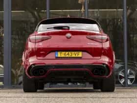 Alfa Romeo Stelvio (2019) thumbnail 8