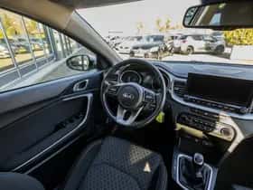 Kia Ceed Sportswagon (2021) thumbnail 18