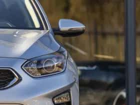 Kia Ceed Sportswagon (2021) thumbnail 4