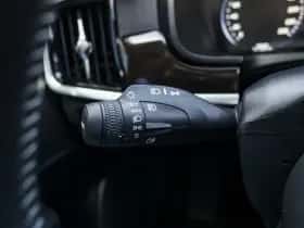 Volvo V90 (2018) thumbnail 27