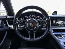 Porsche Panamera thumbnail 34