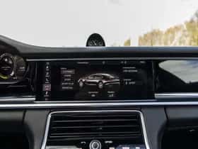 Porsche Panamera thumbnail 48