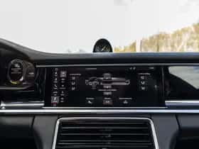 Porsche Panamera thumbnail 51